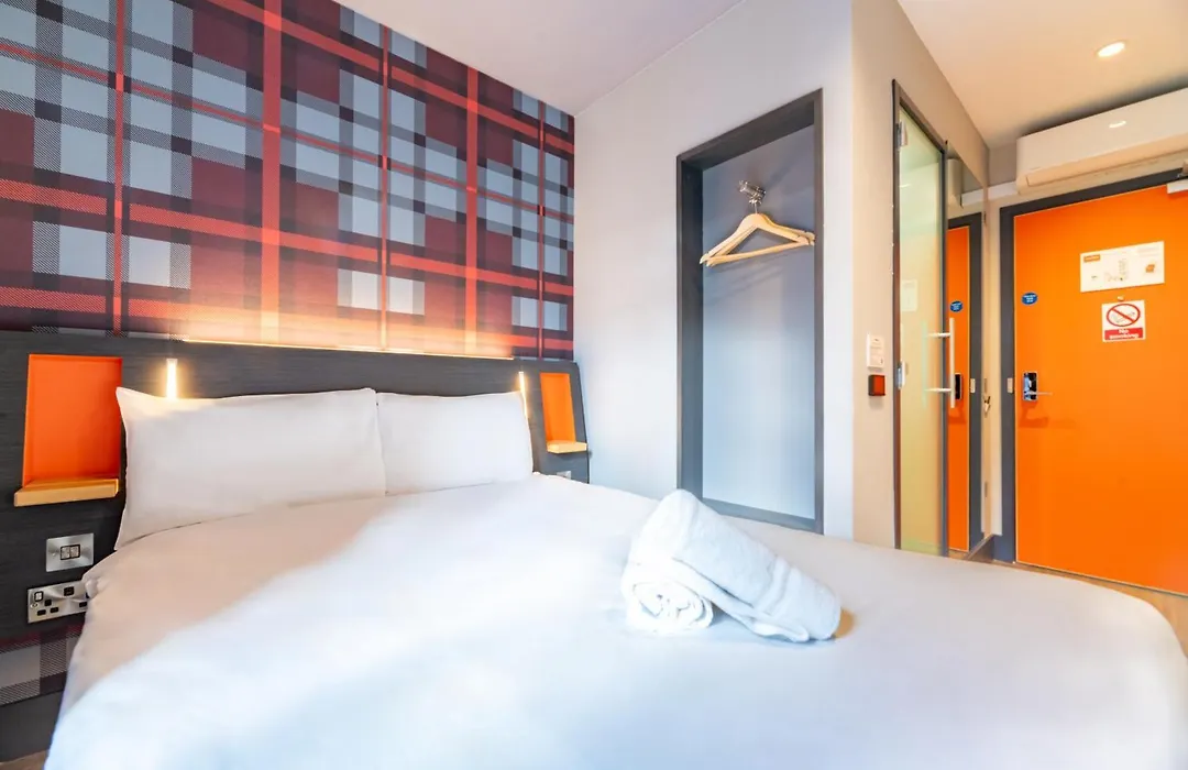Easyhotel Dublin-1